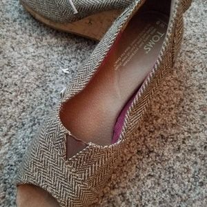 Toms Wedges